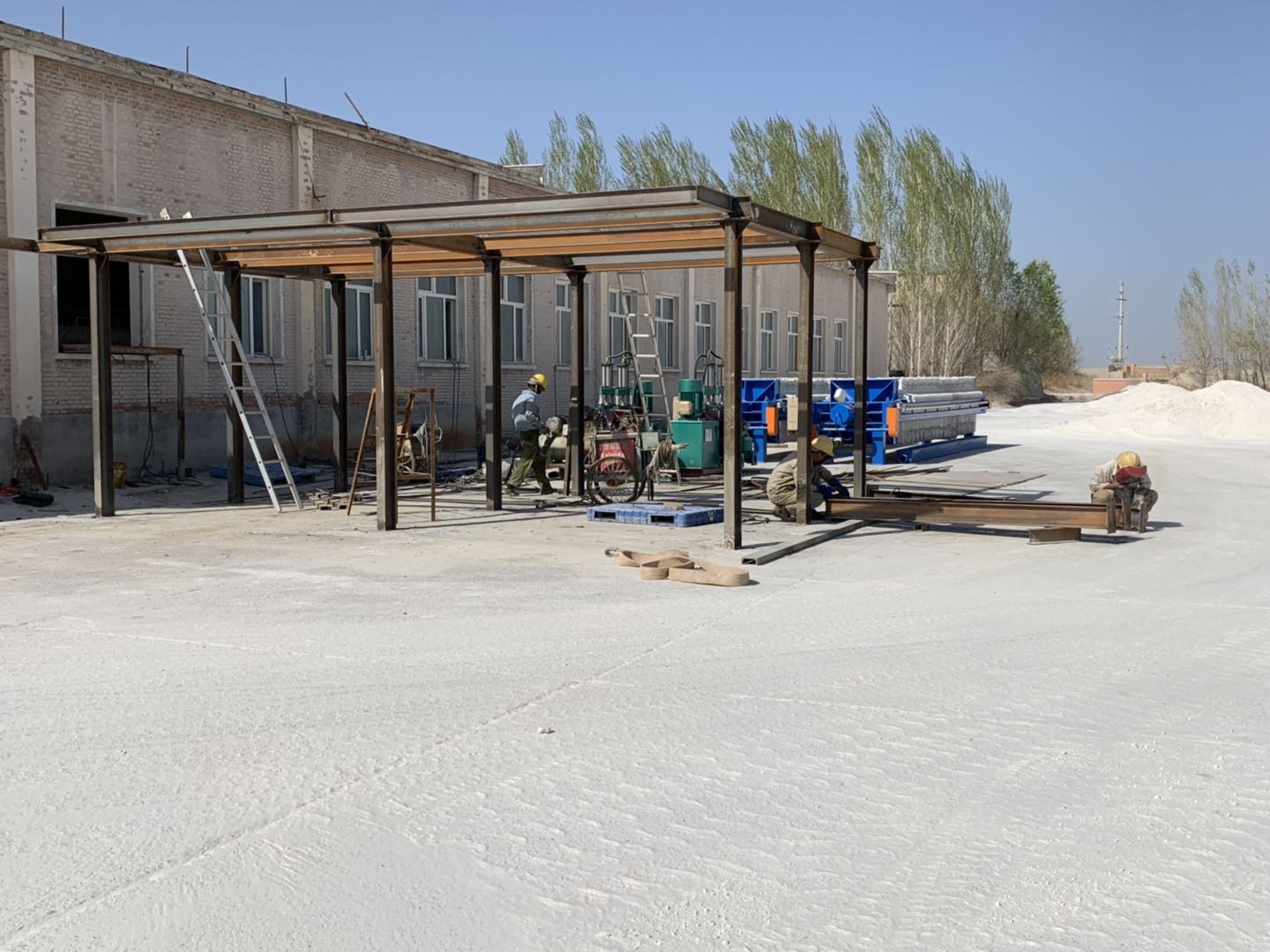 板框施工中 板框施工中